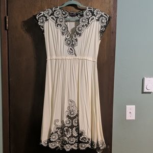 Vintage Design Dress with Lace Trim